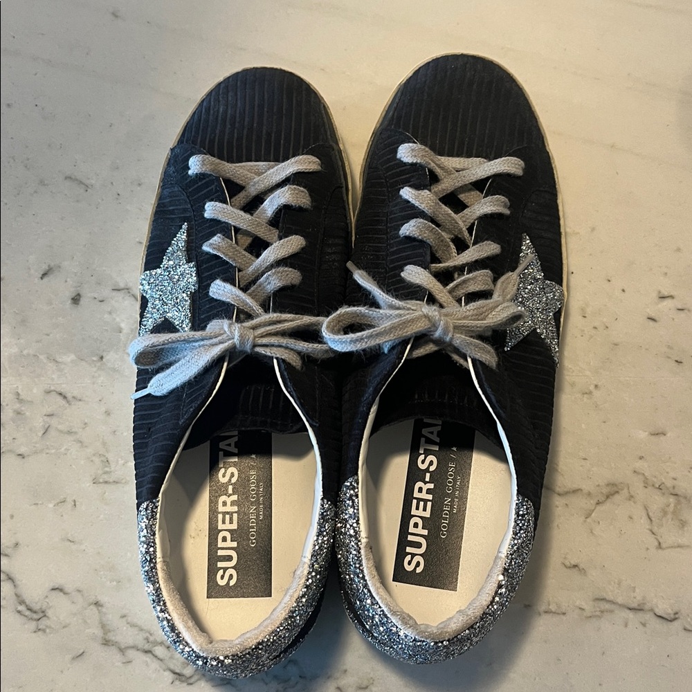 Golden Goose Black Sneakers with Silver Glitter Stars. Size 40 - Picture 4 of 7